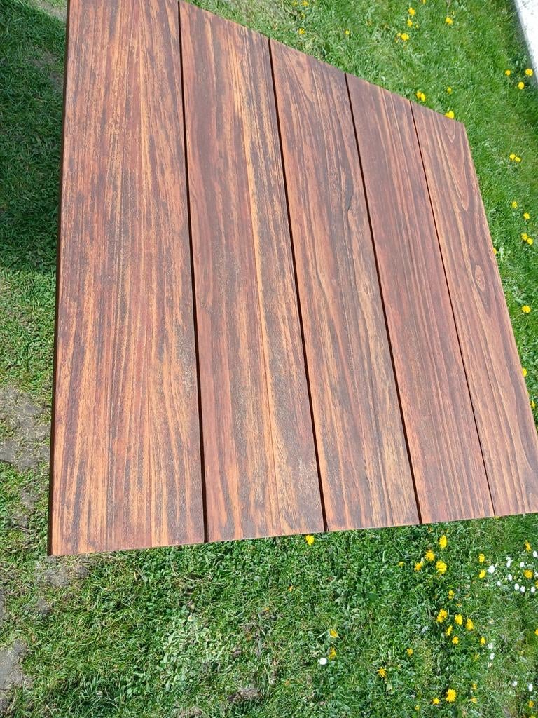 Table en teck 80 cm par 80 cm, Enlèvement