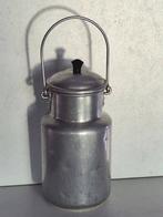 Jolie ancienne cruche à lait en aluminium, Enlèvement ou Envoi