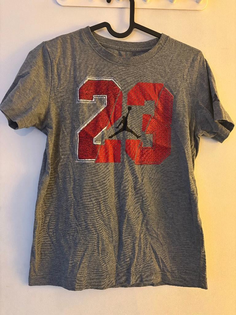 T-shirt Jordan, Kinderen en Baby's, Kinderkleding | Maat 134, Ophalen of Verzenden, Gebruikt
