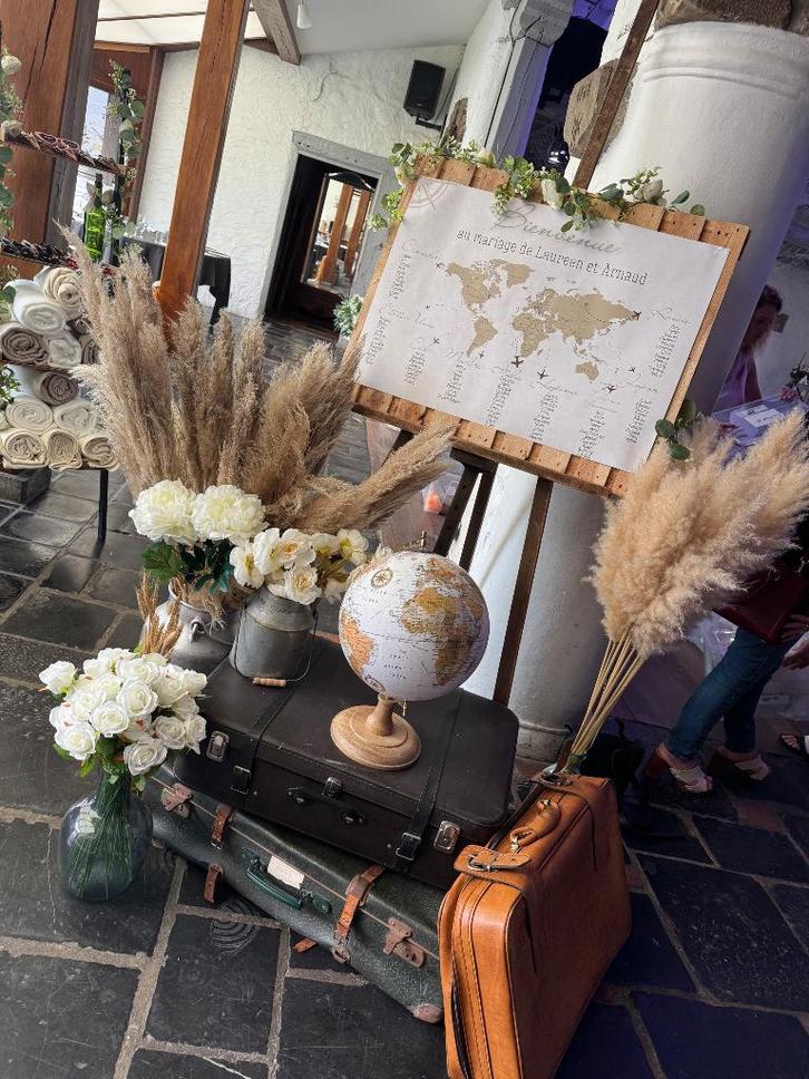 Valise vintage, Bijoux, Sacs & Beauté, Valises, Utilisé, Cuir, 60 à 70 cm, 45 à 55 cm, Enlèvement ou Envoi