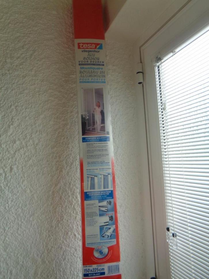 Moustiquaire TESA blanc en Alu. Kid de montage complet., Bricolage & Construction, Fenêtres & Moustiquaires, Neuf, Autres types