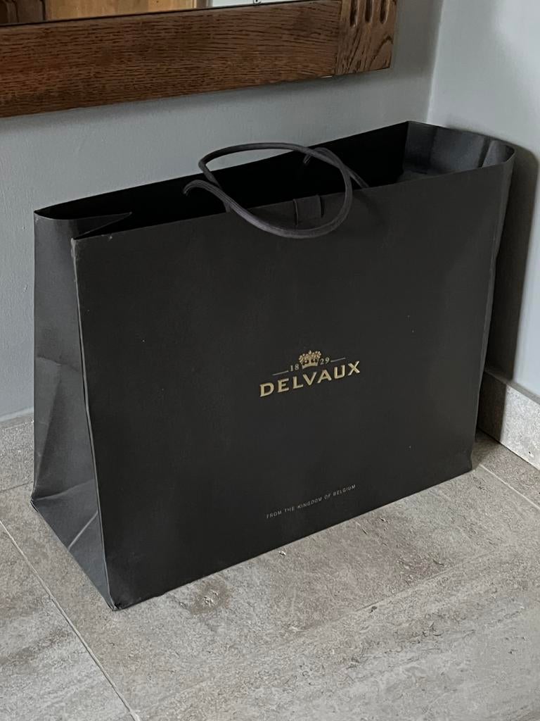 Papieren zak Delvaux voor handtas, Enlèvement, Comme neuf, Noir, Sac à main