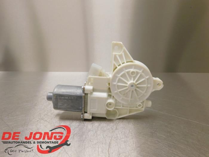 Raammotor Portier van een Mercedes Vito, Gebruikt, -, Ophalen of Verzenden, -