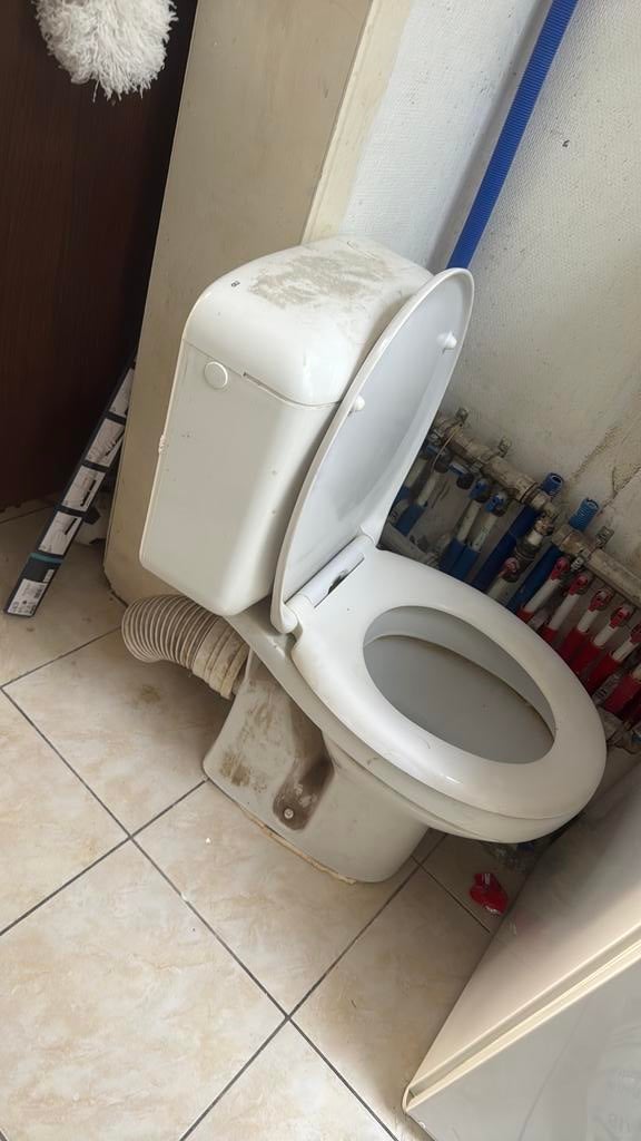 Volledig toilet, Ophalen, Zo goed als nieuw