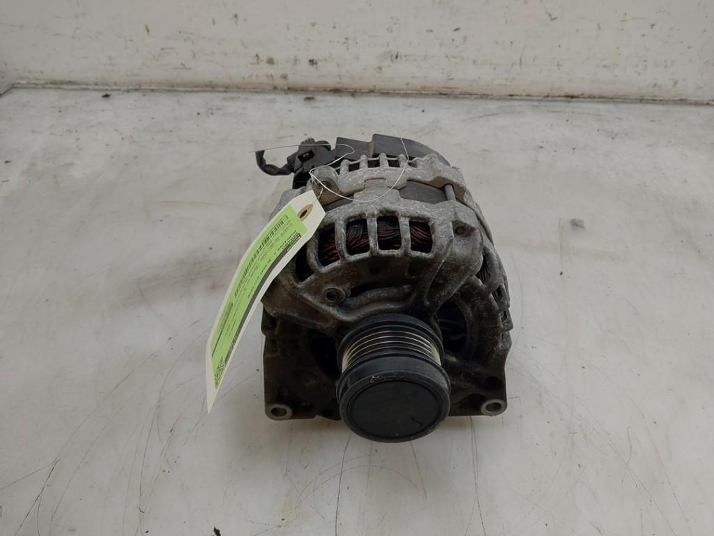 ALTERNATEUR V-Snaar A (W176) (|A0009061903|A0009060022|), Utilisé, Mercedes-Benz