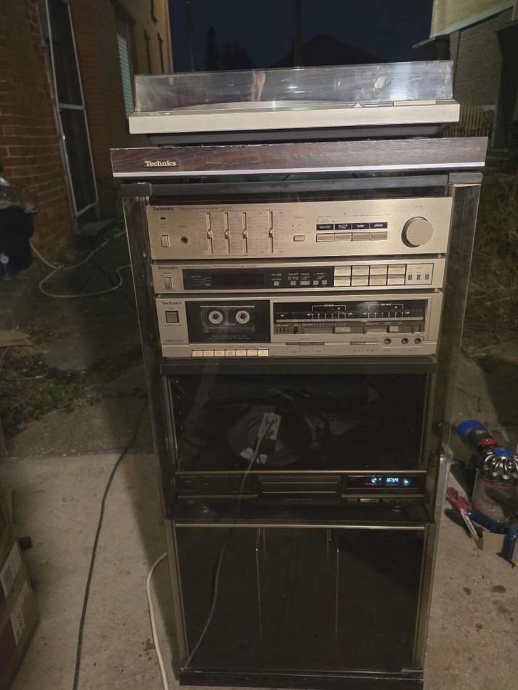 TECHNICS chaîne hifi dans meuble d'origine, TV, Hi-fi & Vidéo, Chaîne Hi-fi, Utilisé, Deck cassettes ou Lecteur-enregistreur de cassettes