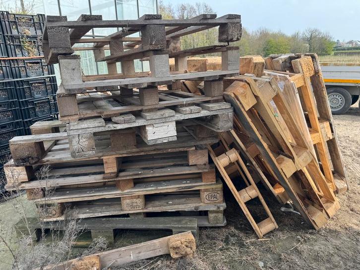 Oude paletten // brandhout, Jardin & Terrasse, Bois de chauffage, Bûches, Autres essences de bois, Moins de 3 m³, Enlèvement ou Envoi