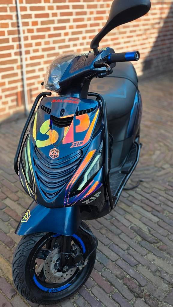 Piaggo zip 4t️ - grote onderhoudsbeurt️, Fietsen en Brommers, Scooters | Piaggio, Gebruikt, Zip, Klasse B (45 km/u), Benzine, Ophalen