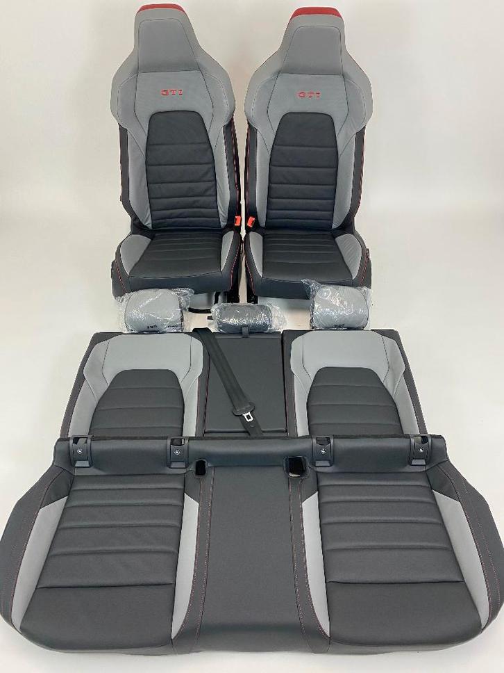 Intérieur VW Golf 8 GTI noir/gris/rouge, Autos : Pièces & Accessoires, Habitacle & Garnissage, Volkswagen, Utilisé, Enlèvement ou Envoi