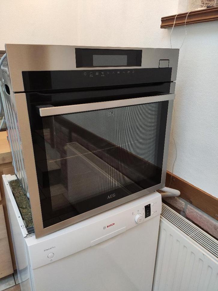 Four AEG encastrable, Elektronische apparatuur, Ovens, Gebruikt, Inbouw, Oven, Hete lucht, Stoom, Ophalen