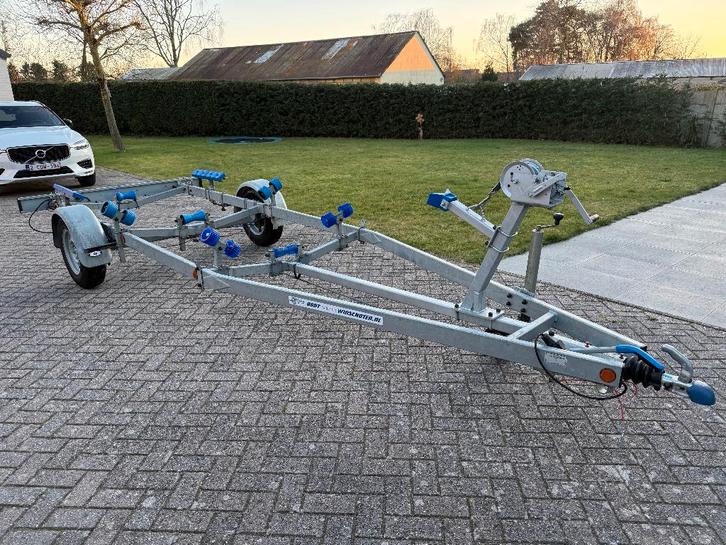 Nette Marlin boottrailer 1300 Kg, Watersport en Boten, Boottrailers, Zo goed als nieuw, Sloepentrailer, Minder dan 1500 kg, 6 tot 9 meter