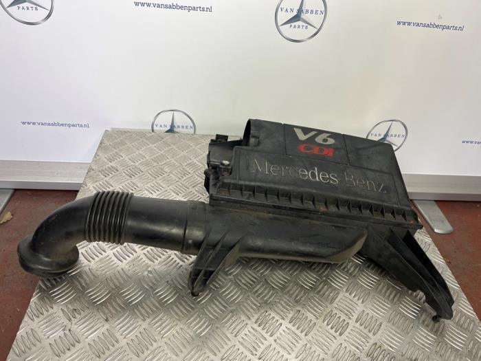 Boîtier filtre à air d'un Mercedes Vito, Autos : Pièces & Accessoires, Moteurs & Accessoires, Mercedes-Benz, Utilisé, 3 mois de garantie