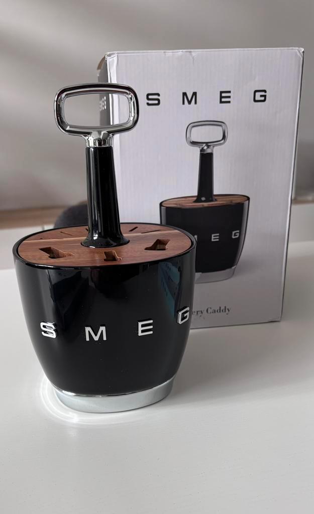 Smeg neuf, Maison & Meubles, Cuisine | Couverts, Comme neuf, Bois, Enlèvement ou Envoi