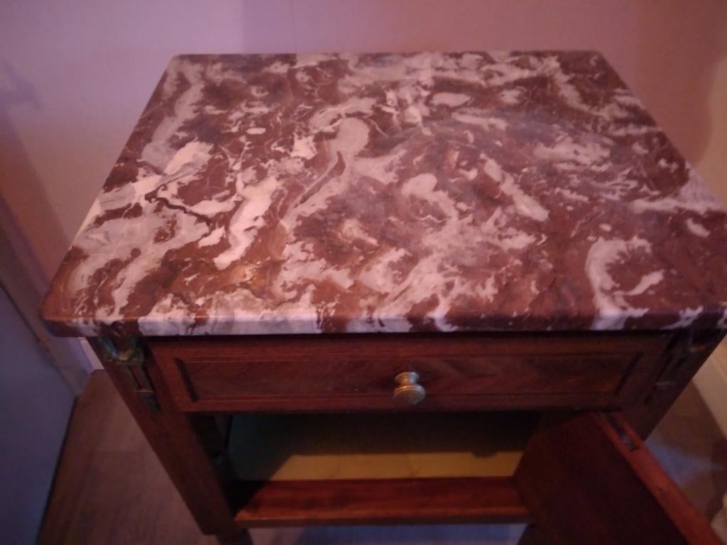 Table de nuit, Enlèvement