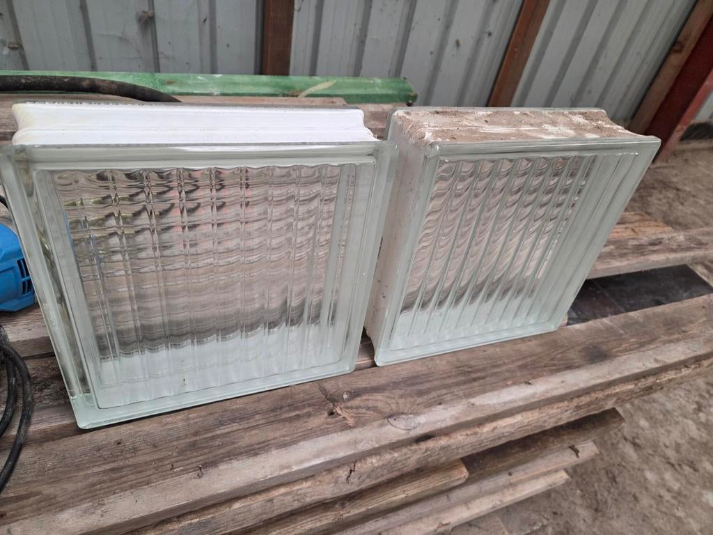 2 glasdallen 30/30, Ophalen