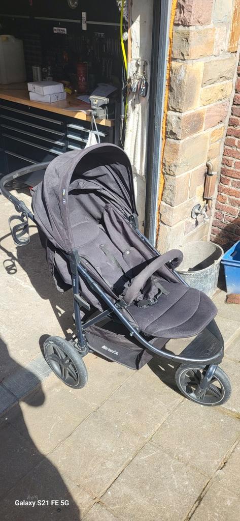 Poussette pliable de marque Rapid 3R., Enfants & Bébés, Poussettes & Combinaisons