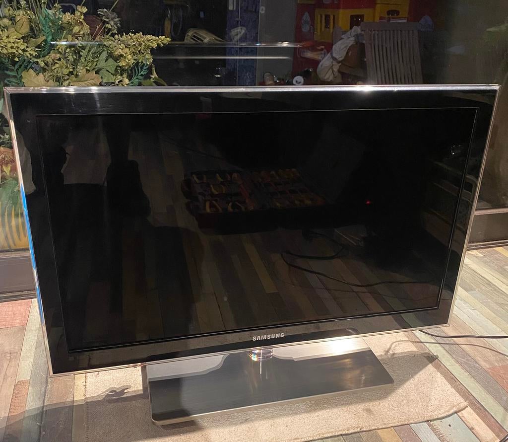 samsung 32" design tv, Audio, Tv en Foto, Ophalen, Zo goed als nieuw, Samsung