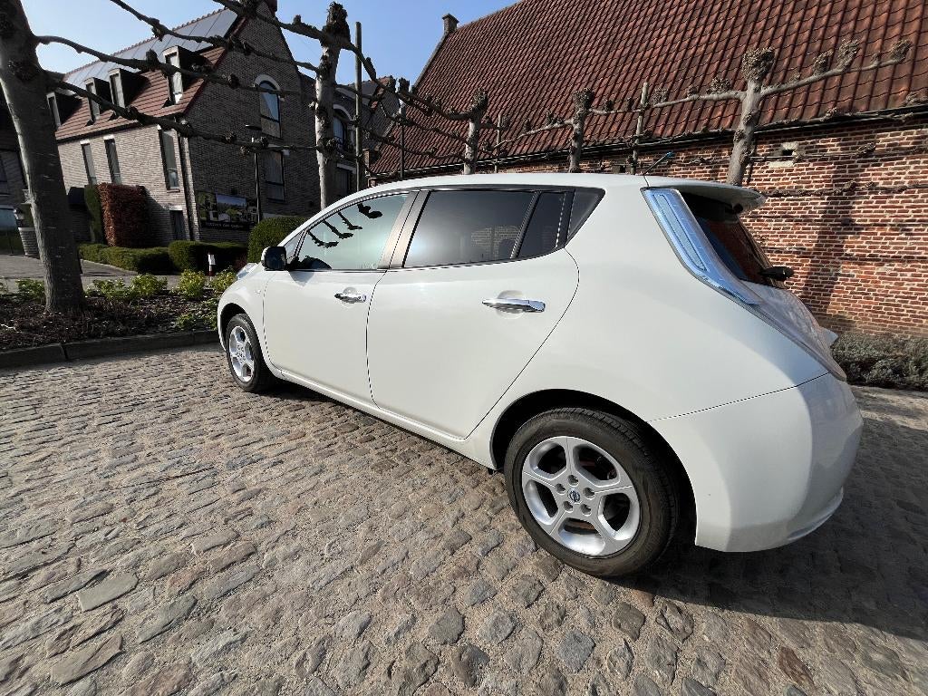 2014 Nissan Leaf EV - Pearl White 24kWh, Auto's, Nissan, Particulier, Leaf, ABS, Achteruitrijcamera, Airbags, Alarm, Bluetooth
