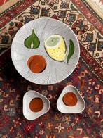 Vintage fruitschaal/taartschotel op voet, Envoi, Comme neuf