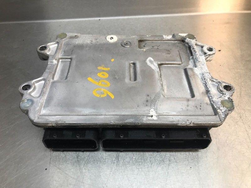 CALCULATEUR MOTEUR ECU Mazda 3 (BM / BN) (|P5BX18881|), Utilisé, Mazda