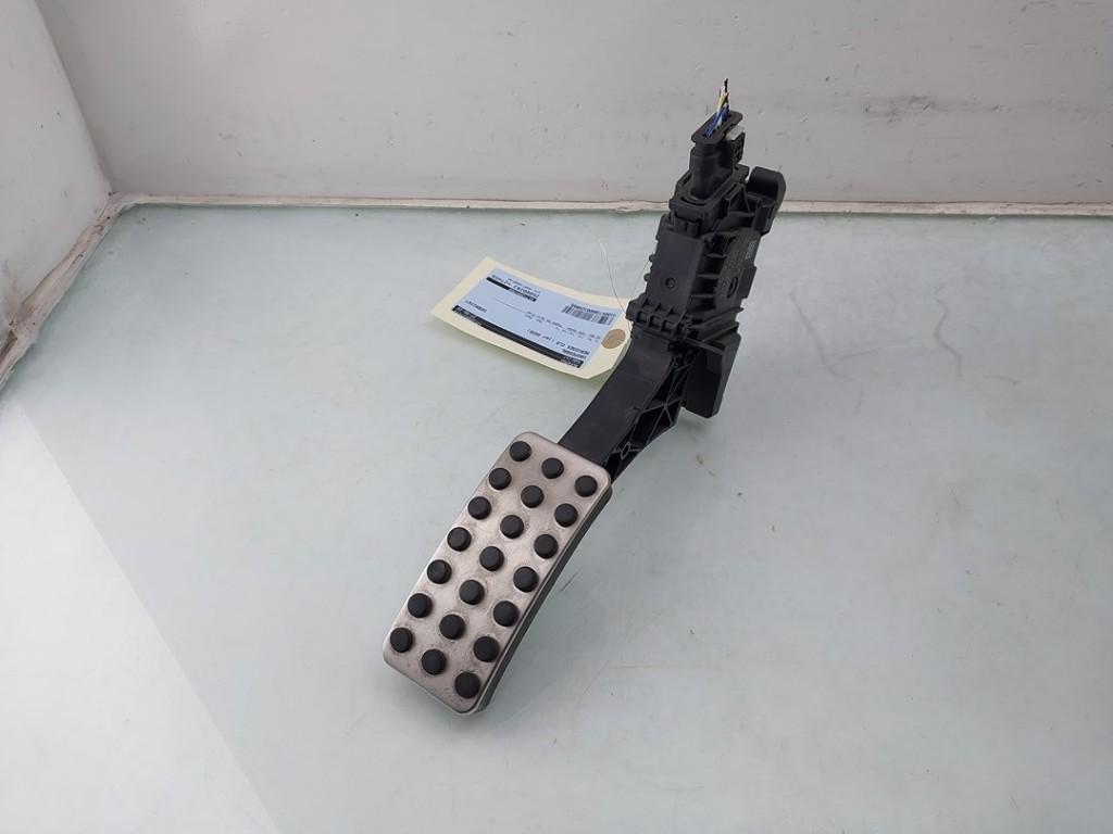 PEDALE D'ACCELERATEUR CLA (118.3) (|A1773001900|), Autos : Pièces & Accessoires, Habitacle & Garnissage, Mercedes-Benz, Utilisé