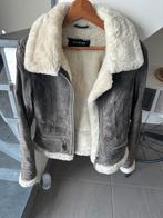 Blouson dame mouton retourner taille s/m, Enlèvement, Gris