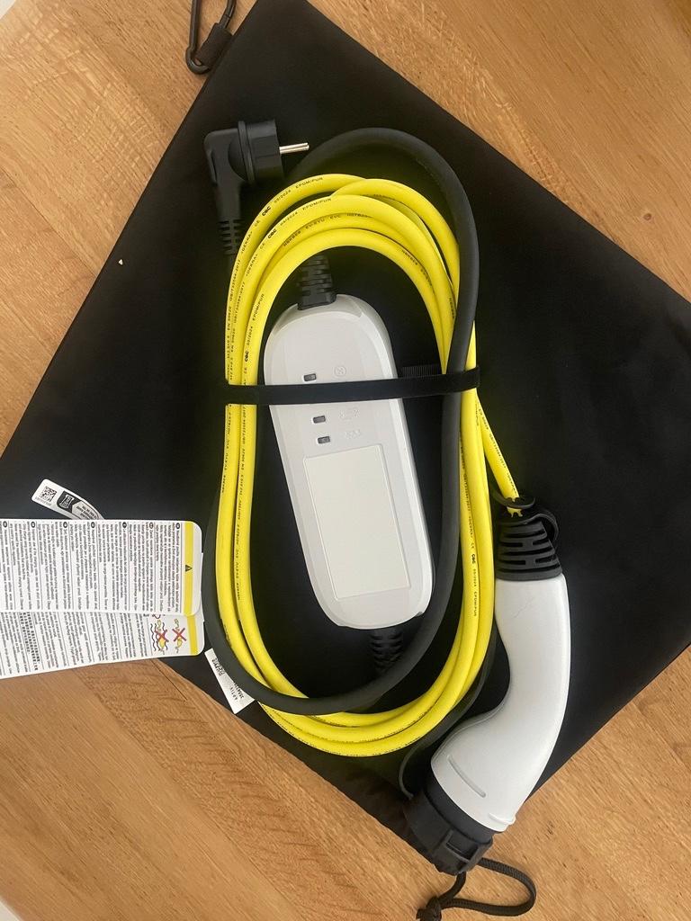 Chargeur VW Original EV Type 2 - Nouveau - Universel - 230 V, Autos : Divers, Bornes de recharge, Neuf, Borne de recharge et Câble de charge