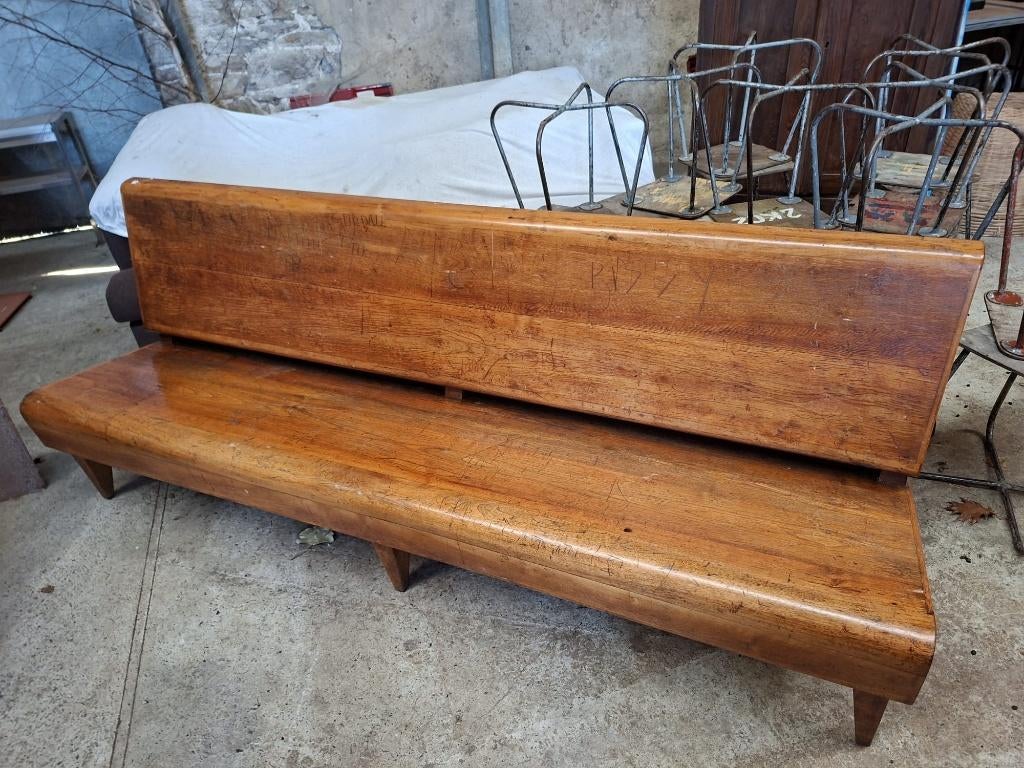 banc vintage italien (1940), Enlèvement