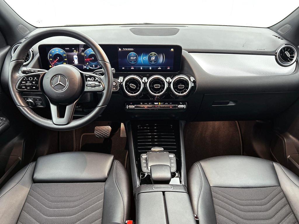 Mercedes-Benz GLA-Klasse 180 Business Line Verwarmde Zetels, Auto's, Mercedes-Benz, Stof, Gebruikt, Zwart, 4 cilinders