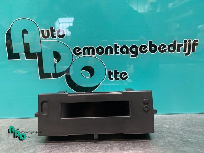 Display Interieur van een Renault Clio (Clio 3 06-), Auto-onderdelen, Interieur en Bekleding, Renault, Gebruikt, 3 maanden garantie