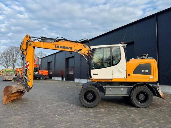 Liebherr A916 2018 5600 uur !!, Zakelijke goederen, Machines en Bouw | Kranen en Graafmachines, Graafmachine, Ophalen