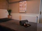 Massage voor vrouwen, Contacten en Berichten