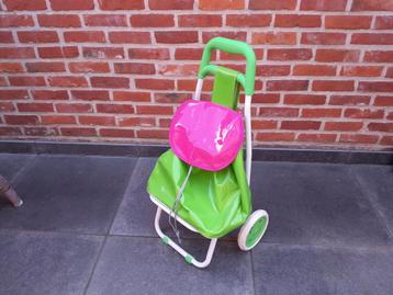 Speelgoed winkeltrolley, amper gebruikt. €30 per stuk beschikbaar voor biedingen