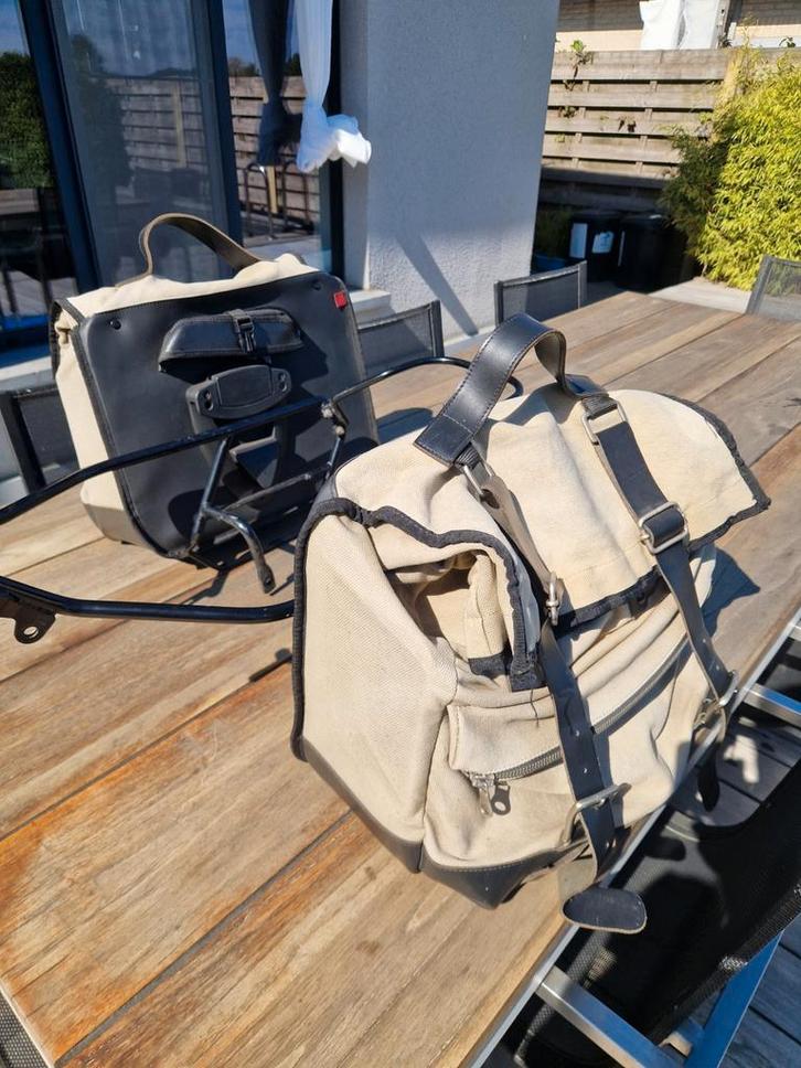 Originele moto guzzi V7 zijtassen, Motoren, Accessoires | Koffers en Tassen, Ophalen