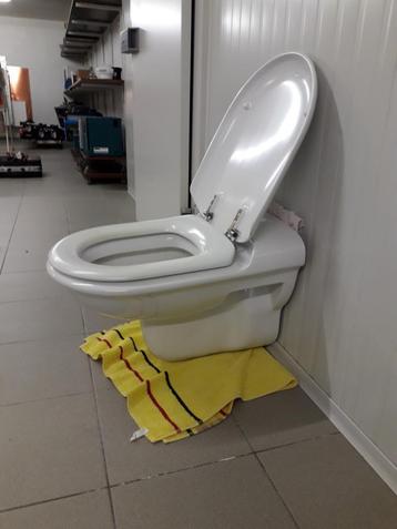 HANGTOILET IDEAL STANDARD, Enlèvement, Utilisé