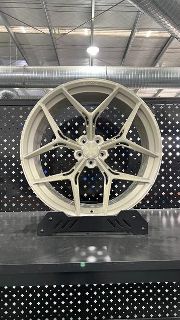 Jantes Forgées + Pneus 10.5x22 5x112 AUDI RS6 RS7 Q8 RSQ8  beschikbaar voor biedingen