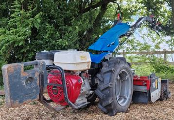 Location motoculteur herse rotative 75cm  beschikbaar voor biedingen