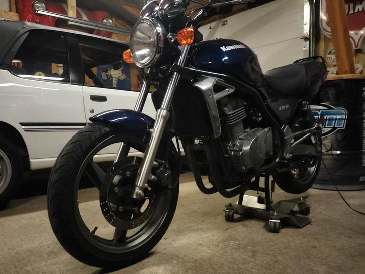 Kawasaki ER-5 à l'état neuf !!, Motos, Motos | Oldtimers & Ancêtres, Naked bike, 12 à 35 kW, 2 cylindres, Enlèvement