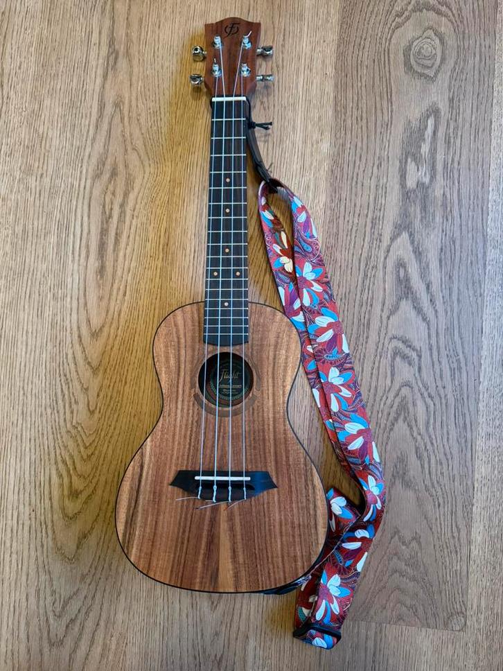 Flight juliana concert ukelele massief acacia hout nieuw, Muziek en Instrumenten, Snaarinstrumenten | Gitaren | Akoestisch, Nieuw