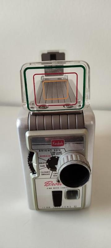 Kodak Brownie 8mm Movie Camera II met originele draagtas beschikbaar voor biedingen