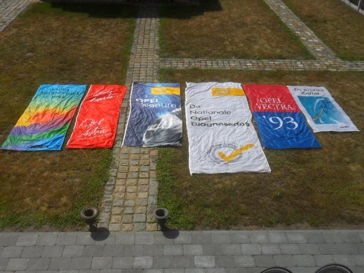 Originele opel banners vlaggen (jaren 90) 2 + 1 GRATIS, Verzamelen, Merken en Reclamevoorwerpen, Zo goed als nieuw, Reclamebord