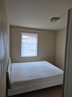 Slaapkamer Bed 1.60m  Kast 1.80m, in goede staat, Immo