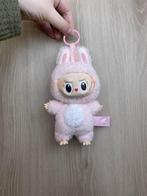 The Monsters: Mokoko lafufu, Ophalen, Nieuw