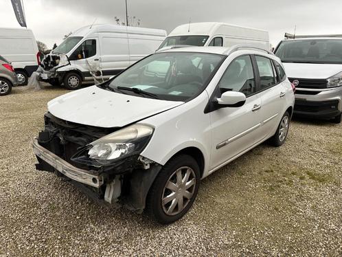 Renault Clio 1.2i - EXPORTATION, Autos, Renault, Entreprise, Achat, Clio, Essence, Euro 5, Break, 5 portes, Boîte manuelle, Blanc