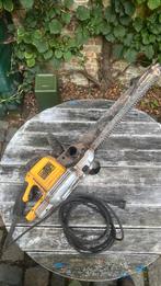 Dewalt allligatozaag, Enlèvement, Utilisé