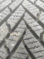 PNEUS HIVER FORD FOCUS SUR JANTES ET AVEC ENJOLIVEUR FORD, Autos : Pièces & Accessoires, Pneus & Jantes, Véhicule de tourisme