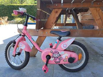 Kinderfiets 14 inch met steunwieletjes beschikbaar voor biedingen