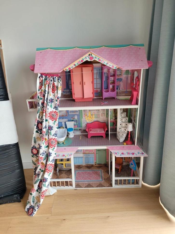 Groot Poppenhuis voor barbie of LOL, Kinderen en Baby's, Speelgoed | Poppenhuizen, Poppenhuis, Ophalen