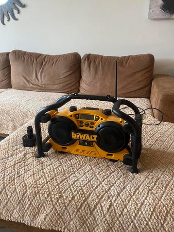 DeWalt muziekbox beschikbaar voor biedingen