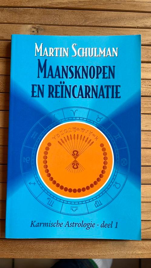 M. Schulman - 1 Maansknopen en reincarnatie, Livres, Ésotérisme & Spiritualité, Comme neuf, Astrologie, Enlèvement ou Envoi
